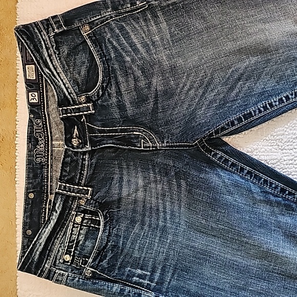 NWOT Womans Miss Me Jeans in size 30. They are Easy Boot fit. - Picture 6 of 8